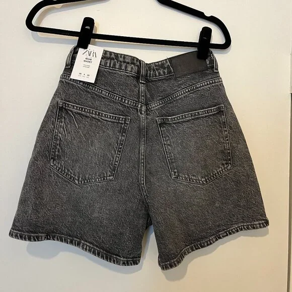 Zara Mom Fit Shorts, Washed Black, Size 4 - Picture 3 of 4